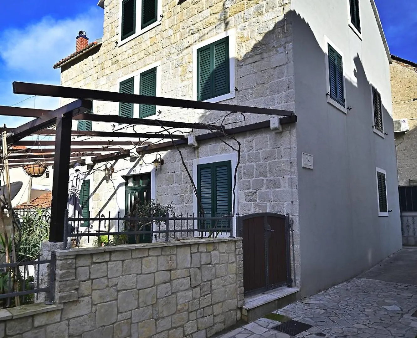 Apartment Briscola & Tressette Studios Split Croatia