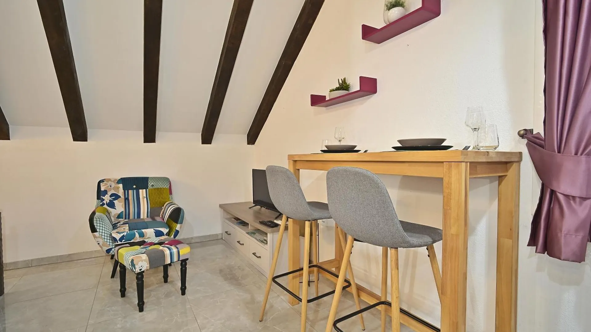Briscola & Tressette Studios Split Apartment